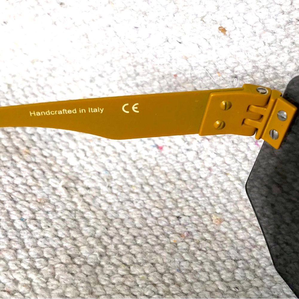 💛 Handcrafted Italian Sheriff & Cherry Sunglasses - Picture 14 of 16